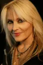 Doro Pesch Warlock