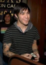pete wentz killin smile