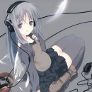 gilr w/ head phones