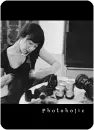 photoholic girl