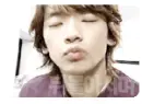 Ahh Cute, Kiss