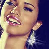 Glam Adriana Lima