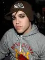 hot guyliner