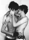 emo kiss
