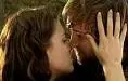 robin and marian kissing!