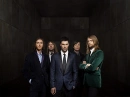 MAROON 5