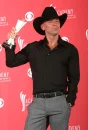 KENNY CHESNEY