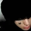 Eyeliner heart..