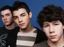 JONAS BROTHERS