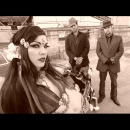 Zoe Jakes with Beats Antique