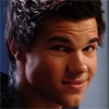 Taylor Lautner<33