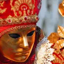 RED CARNAVAL MASK