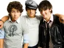thanks 4 the add : jonas brothers