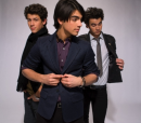 JONAS>.<!