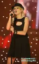 taylor swift singnging