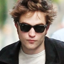 ROBERT PATTiNSON (A.K.A. EDWARD CULLEN)