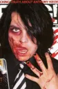 Gerard Way look like a Vampire