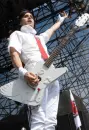 jared leto standing
