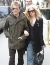put on ur profile if u lyk avril
