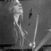 put on ur profile if u lyk avril