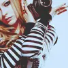 put on ur profile if u lyk avril