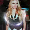 put on ur profile if u lyk avril