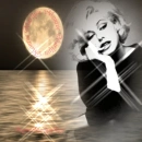MARILYN  MONROE BY THE MOON