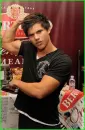 taylor lautner/jacob black (wow)