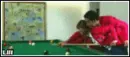 mym jugando pool