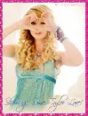 Taylor Swift Showing Love Graphic!