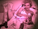 BAREFOOT MARILYN MONROE