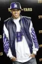 chris brown lookin really sexii as can be 