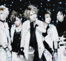 Alice Nine.