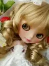 cute and curly blythe