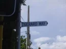 gerard way sign!!