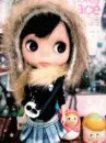 BLYTHE DOLL