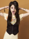 Selena :x