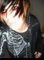 i love emo boys........
