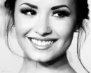 demi lovato smile face