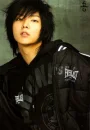Lee Joon Ki posing