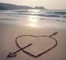 corazon en playa