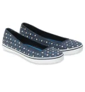 Ae sneaks