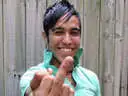 pete wentz flipping the finger