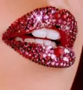 shimmery lips