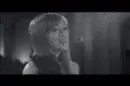 Boa singing.