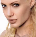 Angelina Jolie 