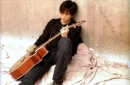 Gackt and his Guitar.