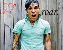 pete wentz roar imma hottie
